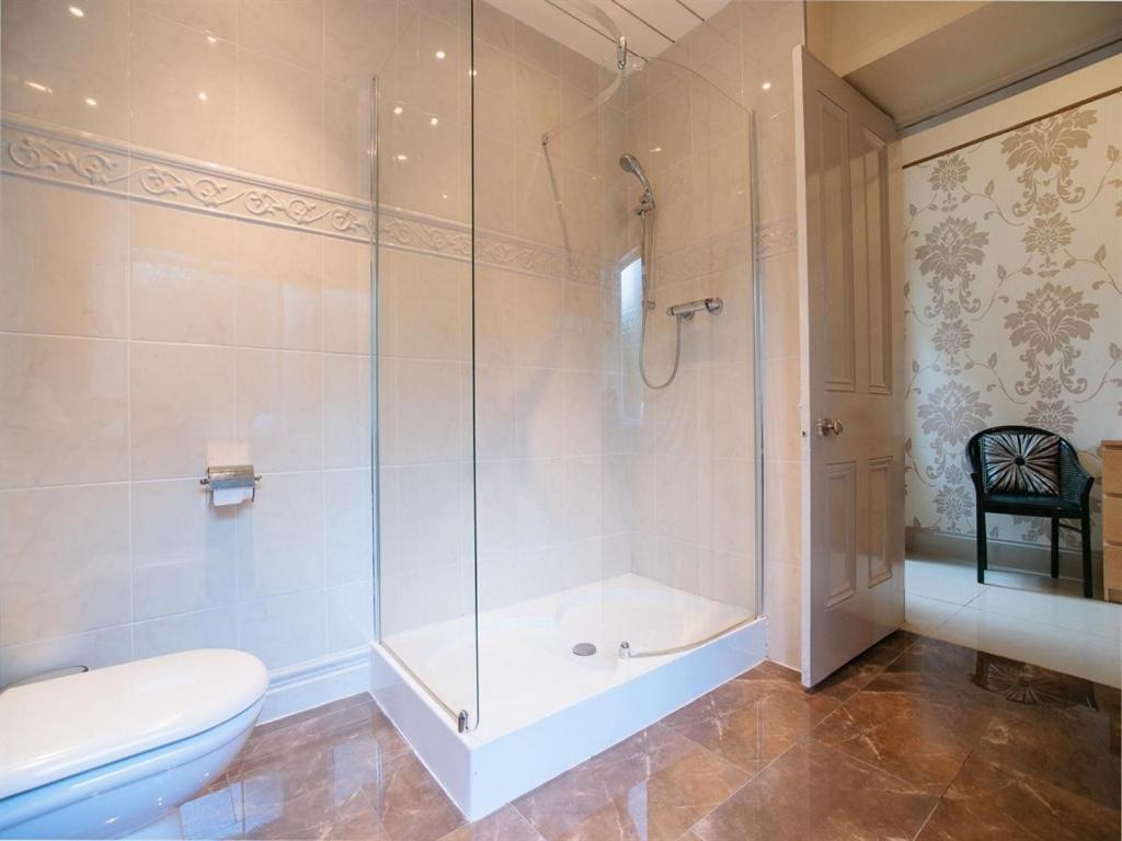 Busby Apartments Glasgow Habitación foto